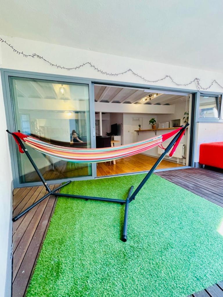 Down Town Oasis-Spacious Loft With Private Parking Bruxelas Exterior foto